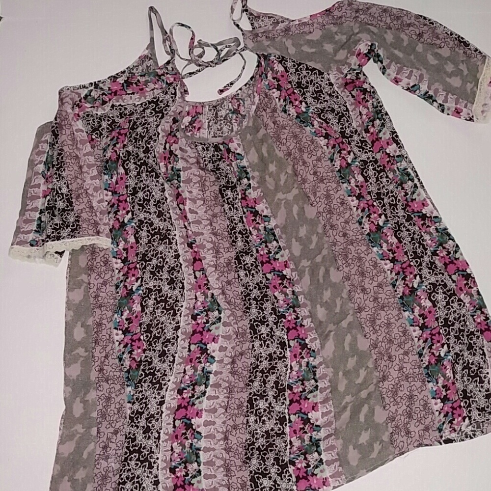 NWT Kori TUNIC Cold Shoulder Lace Trim Floral  L